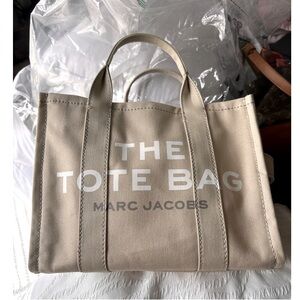 Mark Jacobs tote (small)  - Authentic